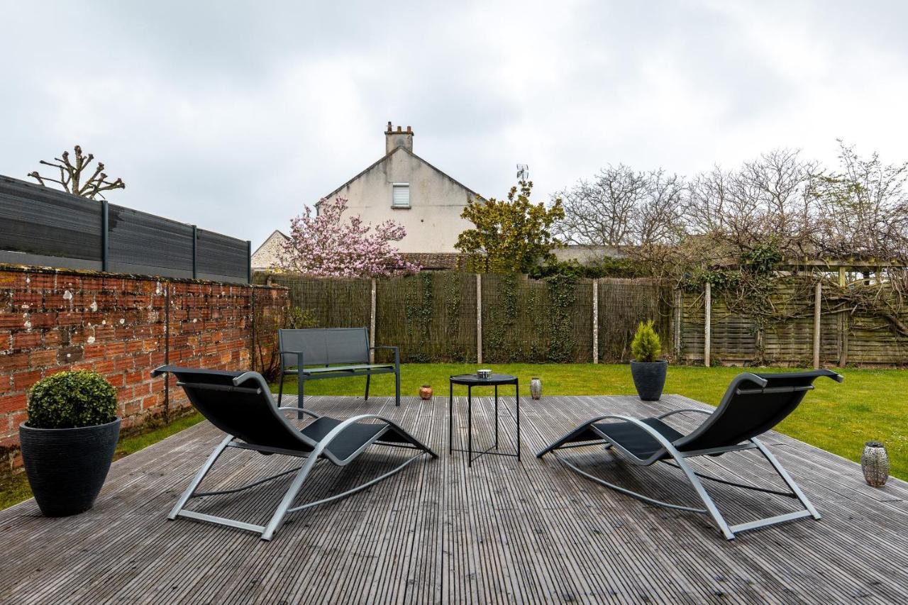 Suite L'Echappee: Romantic Spa Retreat with Private Sauna Pezarches Exterior photo
